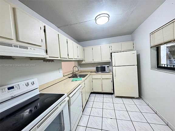 4th image of 8615 NW 8th St APT 210