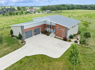4819 Green Belt Dr, Cedar Falls, IA 50643