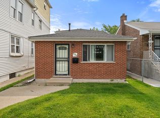9149 S Dante Ave, Chicago, IL 60619