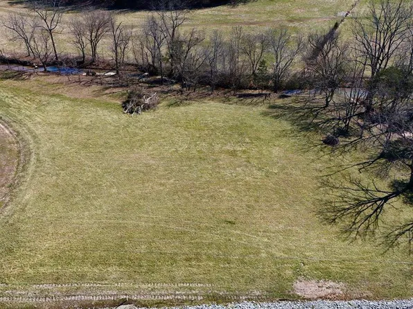 1 Smith Grove Rd, Burkesville, KY 42717