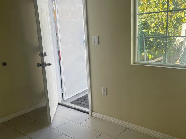 (undisclosed Address), Carson, CA 90745