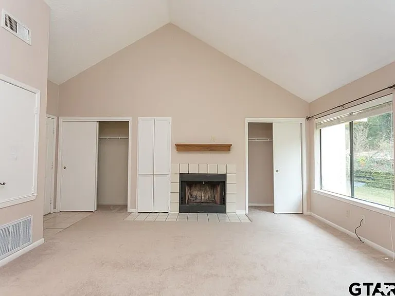 1767 Eaglewood Dr — Photo 3