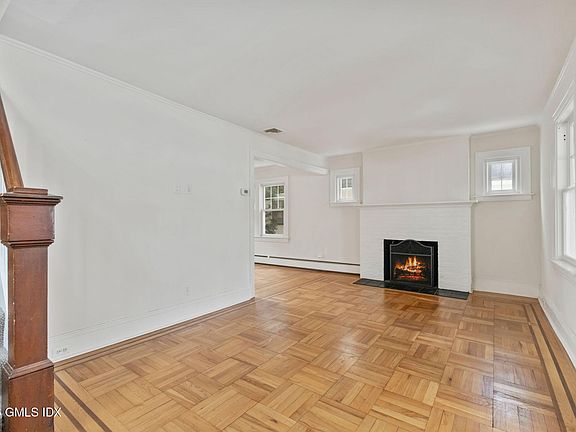 4th image of 3 Bolling Pl