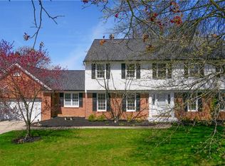 2495 Londonderry Dr, Akron, OH