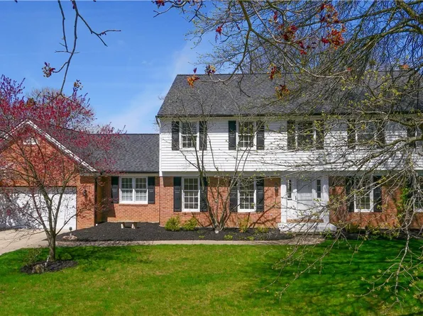 2495 Londonderry Dr, Akron, OH 44333