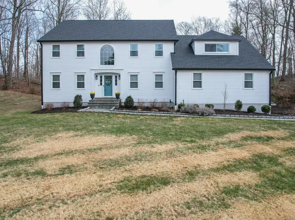 352 Patriot Road, Southbury, CT 06488