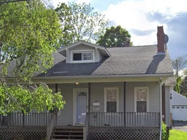 45 Harding St, Berlin, CT 06037