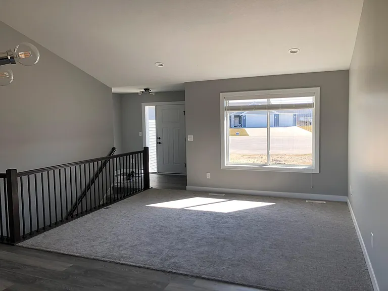 1106 Petersen Ct NW — Photo 4