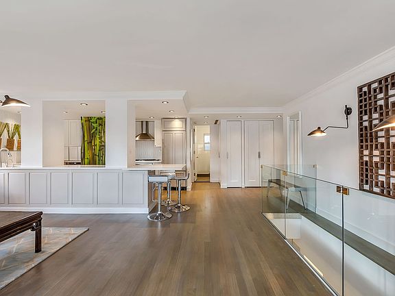 3rd image of 155 E 38th St APT 17K