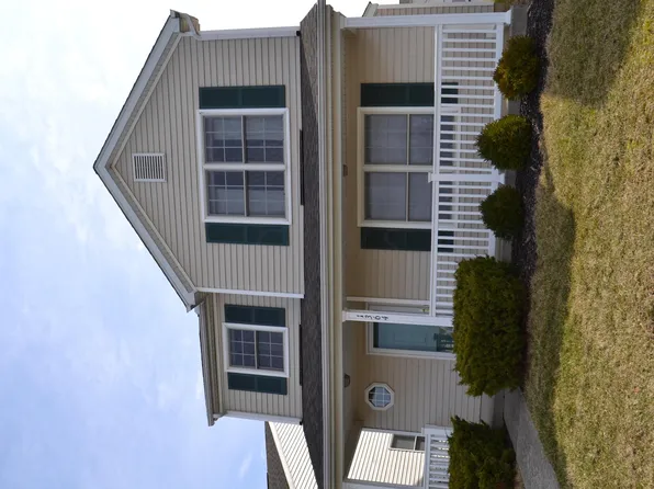 1364 Hepatica St, Blacklick, OH 43004