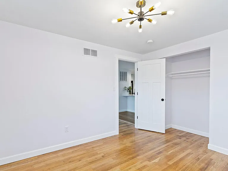 10624 N Park Ave — Photo 11