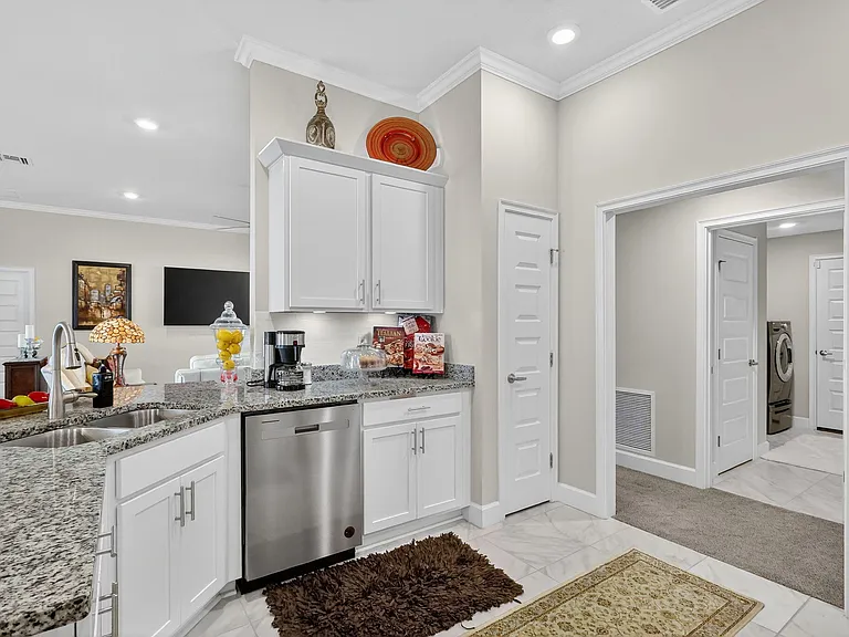 8652 Waterstone Blvd — Photo 35