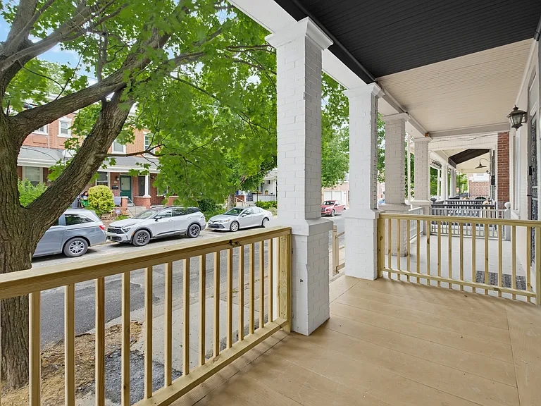 340 E Frederick St — Photo 5