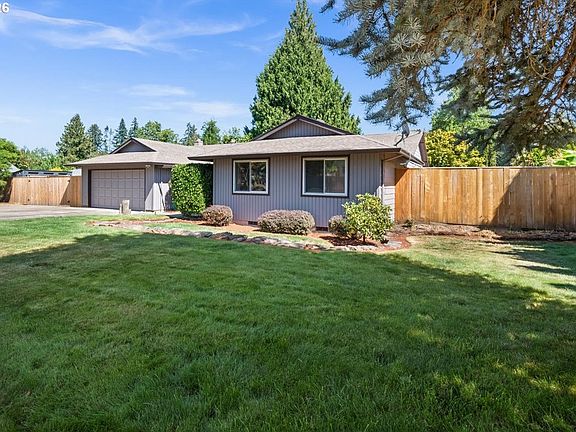 3rd image of 3038 SE Rood Ct