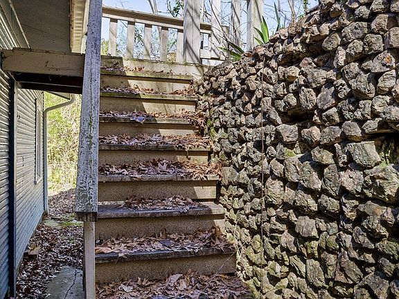 30th image of this home