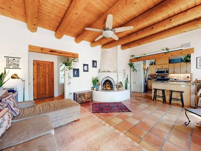 3239 La Paz Ln, Santa Fe, NM, 87507