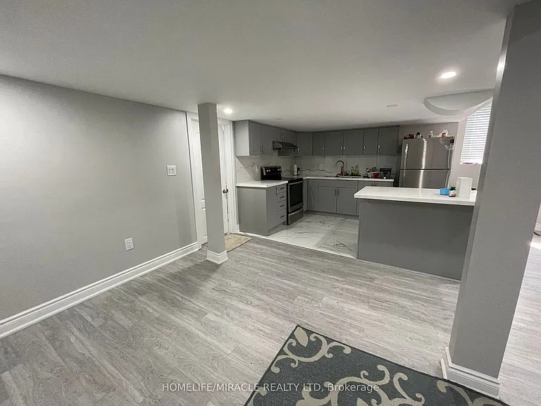 18 Bachelor St — Photo 7