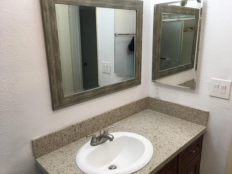 10842 Landale St #6 — Photo 4