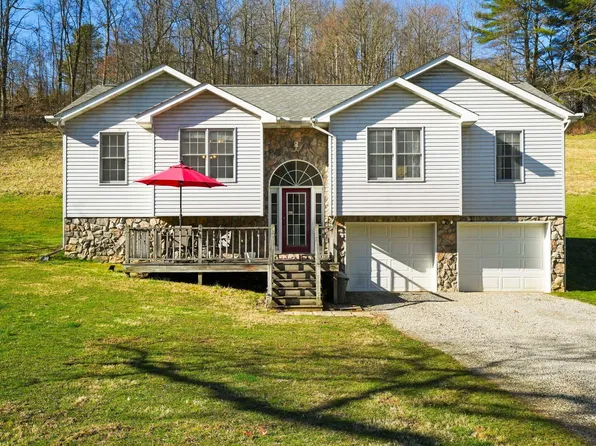 14233 Nickel Plate Rd, Logan, OH 43138