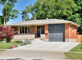 515 Twin Oaks Cres, Waterloo, ON N2L4R9