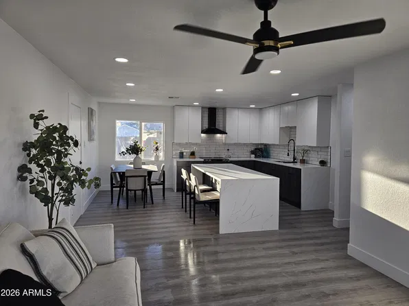 4512 N 70TH Drive, Phoenix, AZ 85033