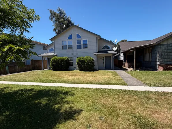 1017 7th Ave APT B, Longview, WA 98632