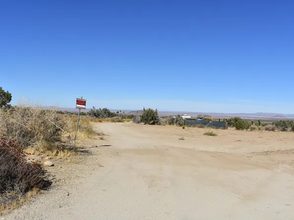 Vic Ave #X14, Llano, CA 93544