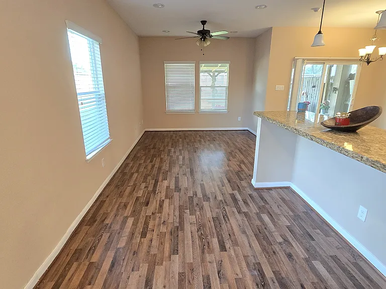 17105 Wilthorne Gardens Ct — Photo 2