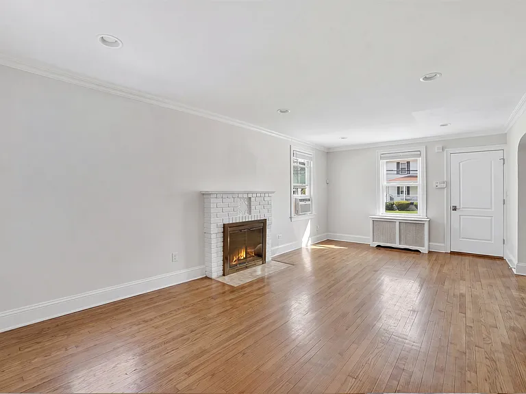 26 Montross St — Photo 9