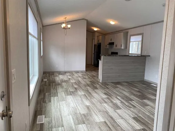 4308 42nd Ave #36, Rocky Mountain House, AB T4T 1L8