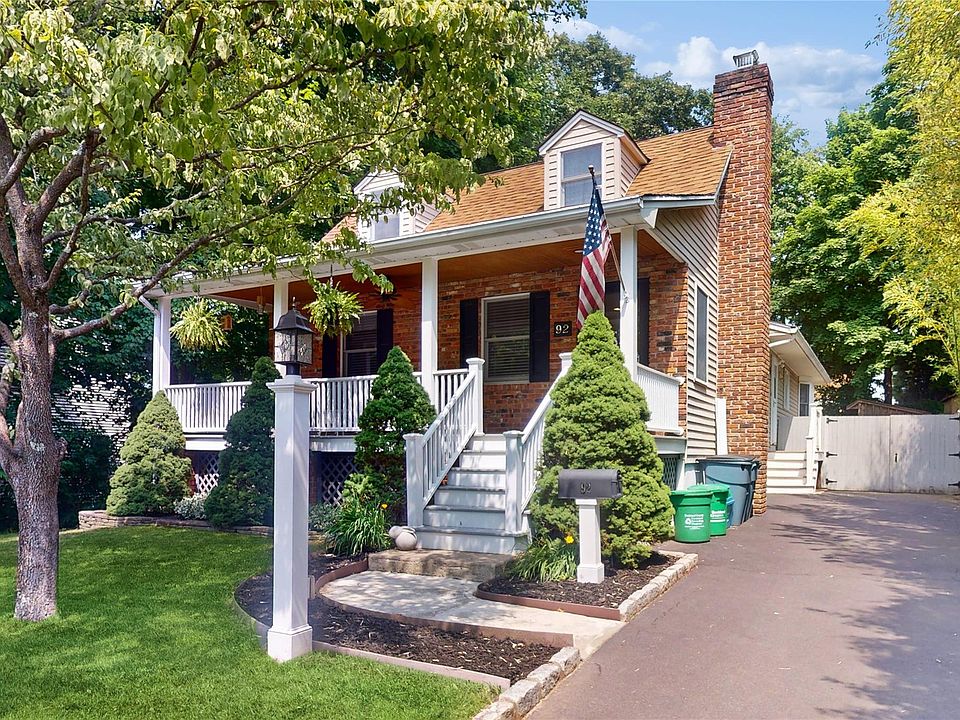 1st image of 92 Lincoln Avenue