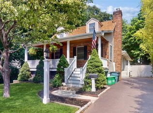 92 Lincoln Ave, Pearl River, NY 10965