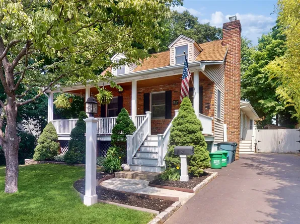 92 Lincoln Avenue, Pearl River, NY 10965