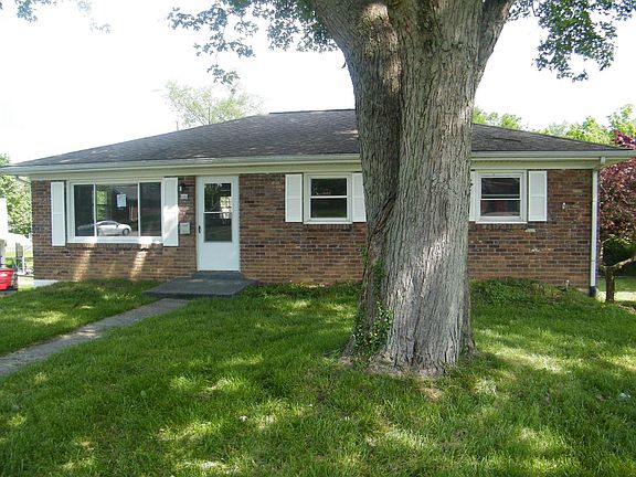 2nd image of 118 Cedar Dr