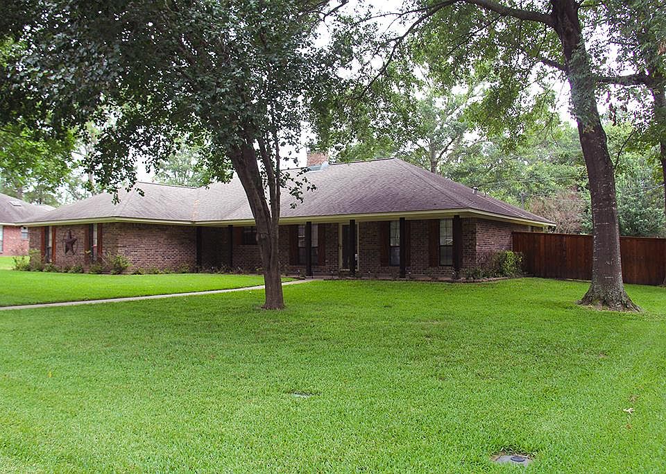 1st image of 3825 Timberwood Dr