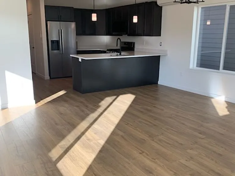 2218 N Chaffee St — Photo 9