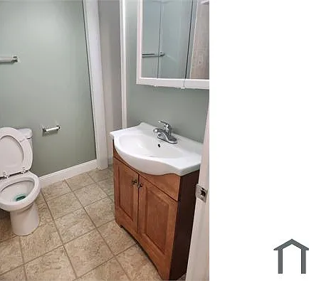 44 Talbott St #B — Photo 2