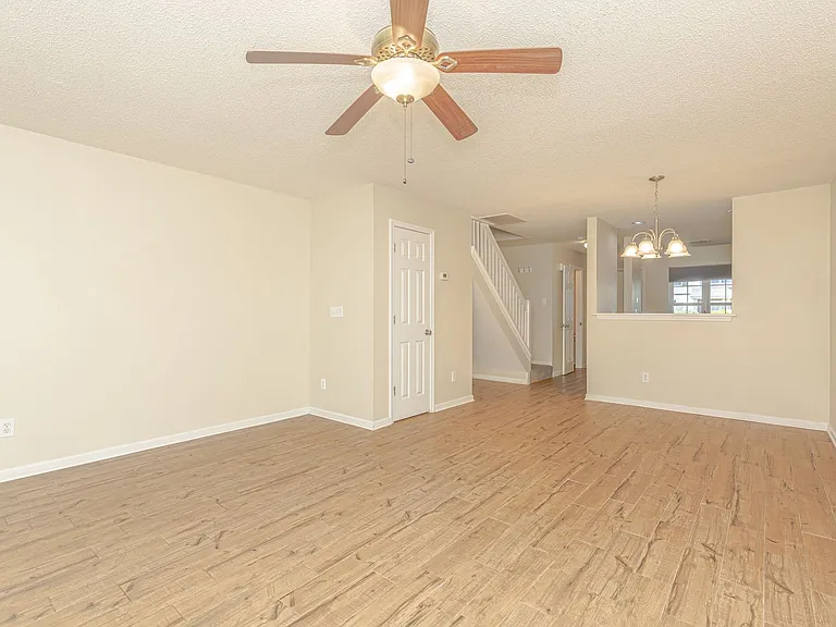 754 Aspen Dr — Photo 13