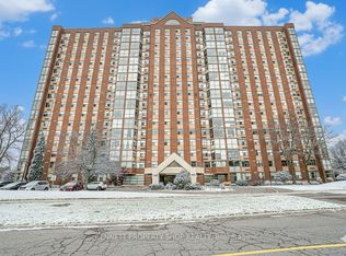 2760 Carousel Cres #1210, Ottawa, ON K1T2N4