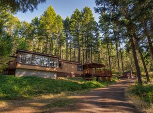 2582 Crowfoot Rd, Eagle Point, OR 97524