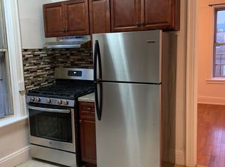 30-86 37th St #3F, Astoria, NY 11103