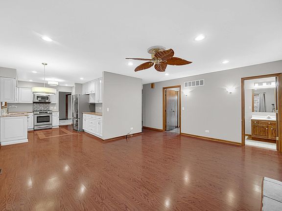 3rd image of 1293 Brave Ct