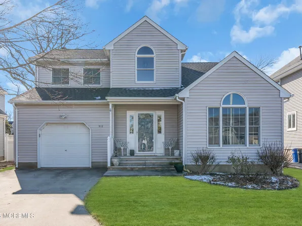 512 Delaware Avenue, Point Pleasant Beach, NJ 08742