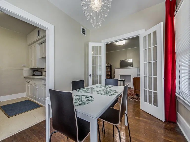 508 E Dewey Pl #1 — Photo 2