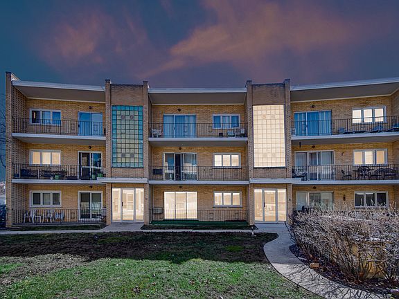 4th image of 10336 S Pulaski Rd APT 202