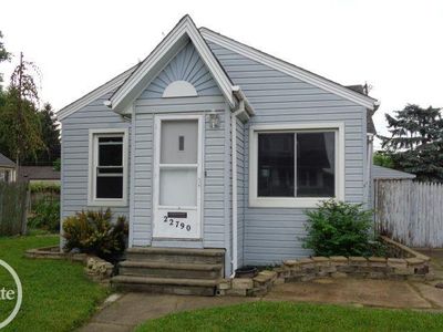 22790 Rein Ave, Eastpointe, MI, 48021