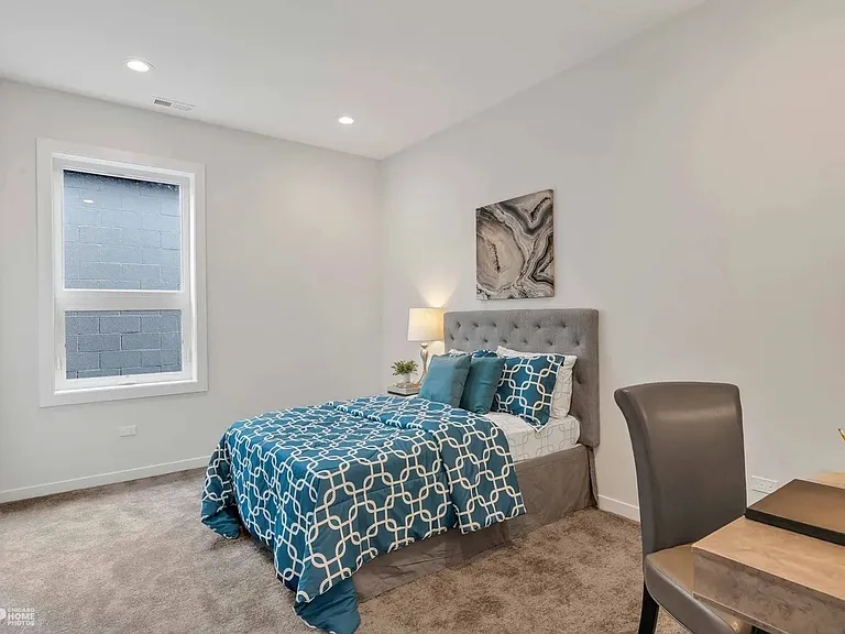 5434 S Michigan Ave #2 — Photo 6