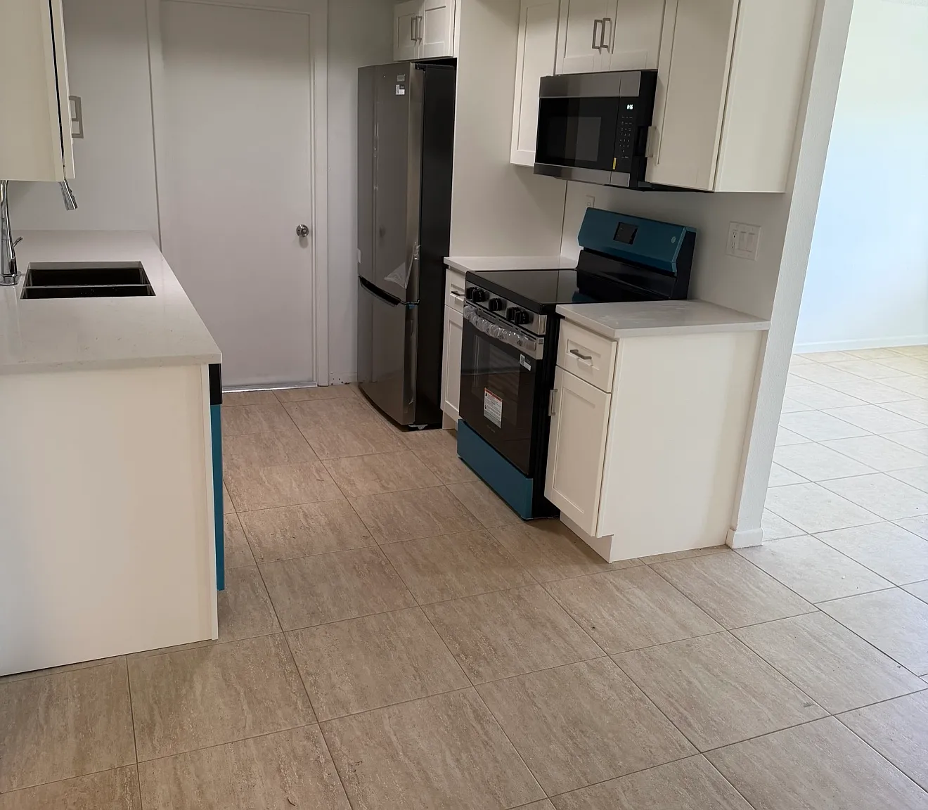 2 bed, 864 sqft, $1,550 — Photo 3
