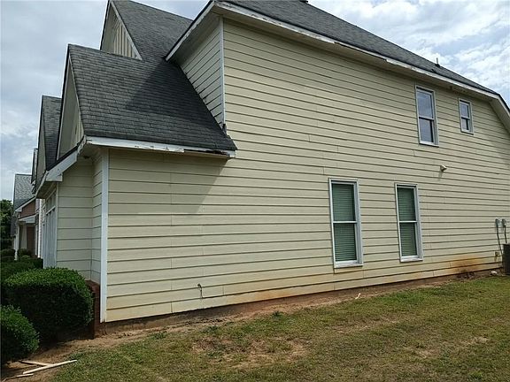 4th image of 55 Harrison Cir