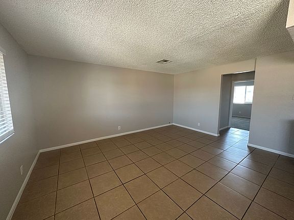 3rd image of 310 Eastminister Ct APT C